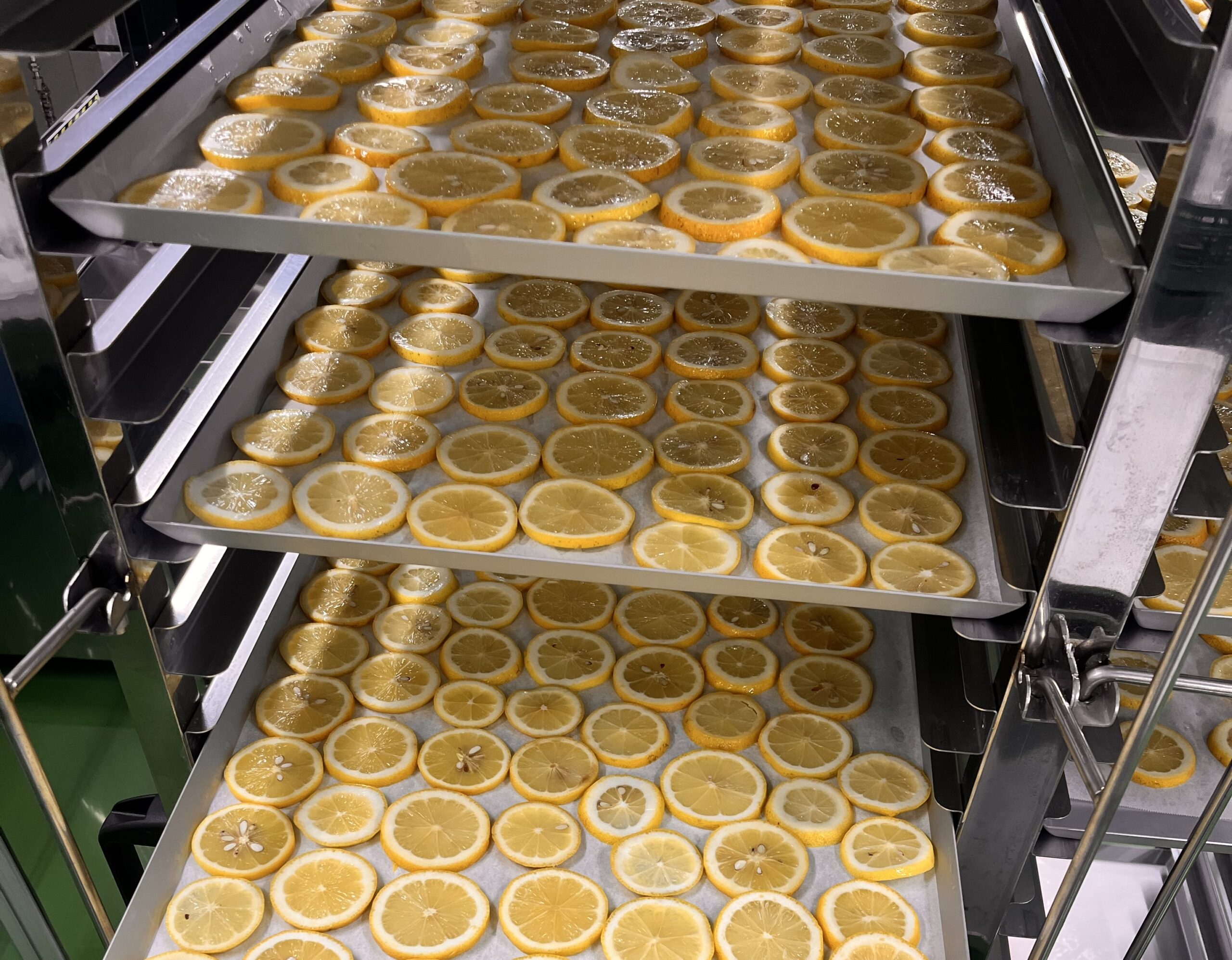 大阪の青果仲卸・泉州屋が冷凍加工事業を始動。フルーツの旬を閉じ込めて全国へ